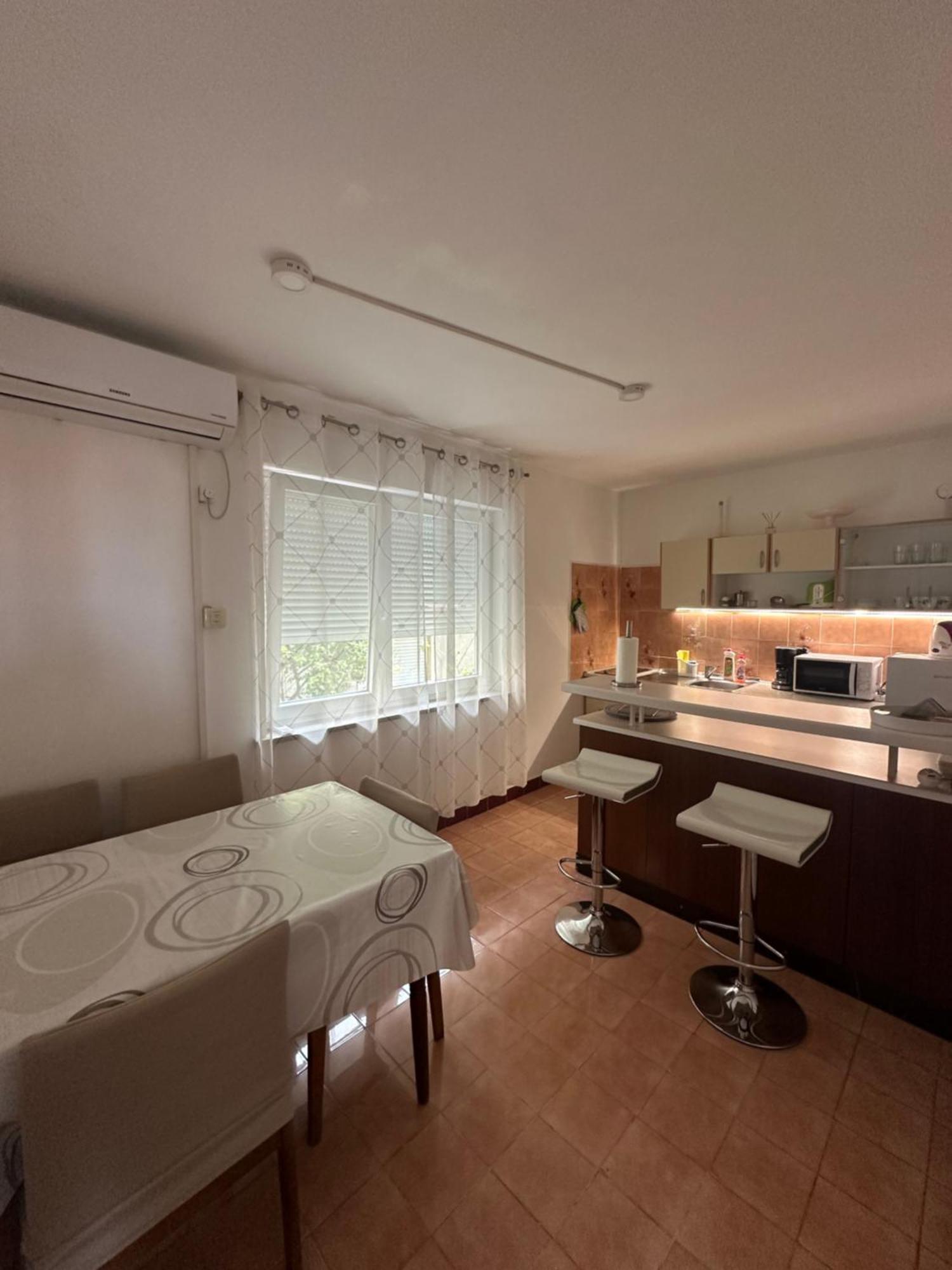 Apartmani Ira Crikvenica Ngoại thất bức ảnh